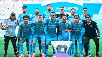 Sporting Cristal se prepara el inicio de la Liga 1 2024 en medio de un panorama incierto para sus delanteros.