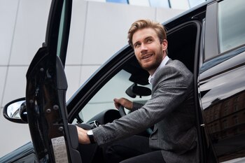 ILUSTRACIÓN - Comparar precios, anticipar