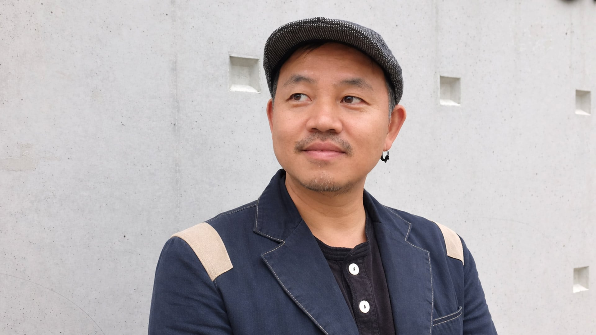 El escritor coreano Kim Ho-yeon