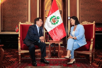 Keiko Fujimori llega a Palacio de Gobierno para reunirse con José María Balcázar. (Foto: Presidencia Perú)