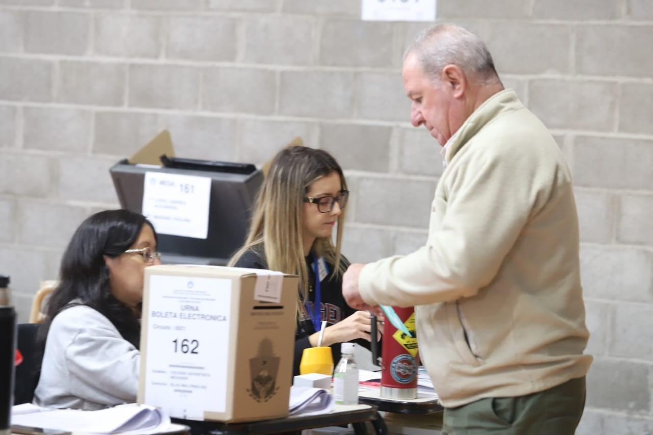 La elección de 2027 será la primera desde 1963 sin un candidato del MPN para la gobernación neuquina (Fabian Ceballos)