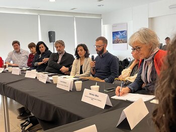 El debate se extendió por