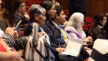 Trabajo Social en CDMX: buscan revalorizar y fortalecer la profesión en el sector salud