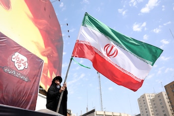 El mercado de la gasolina en Irán acumula un déficit diario de 14 a 15 millones de litros por la demanda récord, los daños de la guerra y el presupuesto nacional. (EFE)
