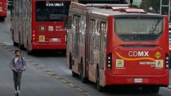 ¿Qué está pasando en el Metro CDMX y Metrobús hoy 15 de septiembre?: afectaciones en el MB por fiestas patrias