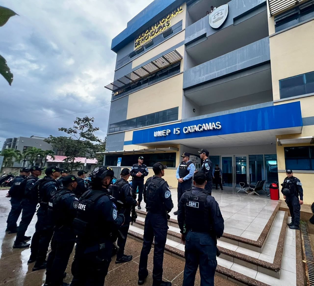 La estrategia contempla el uso de recursos humanos y logísticos para fortalecer la capacidad de respuesta de los equipos policiales. (Foto: Policía Nacional Honduras)