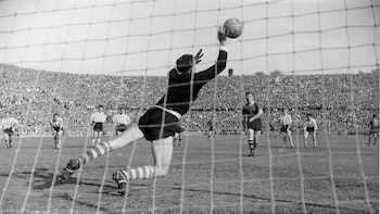 Muere Carmelo Cedrún, el mítico portero del Athletic Club que logró una Liga y tres Copas