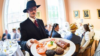 BloomsDay, todos los 16 de