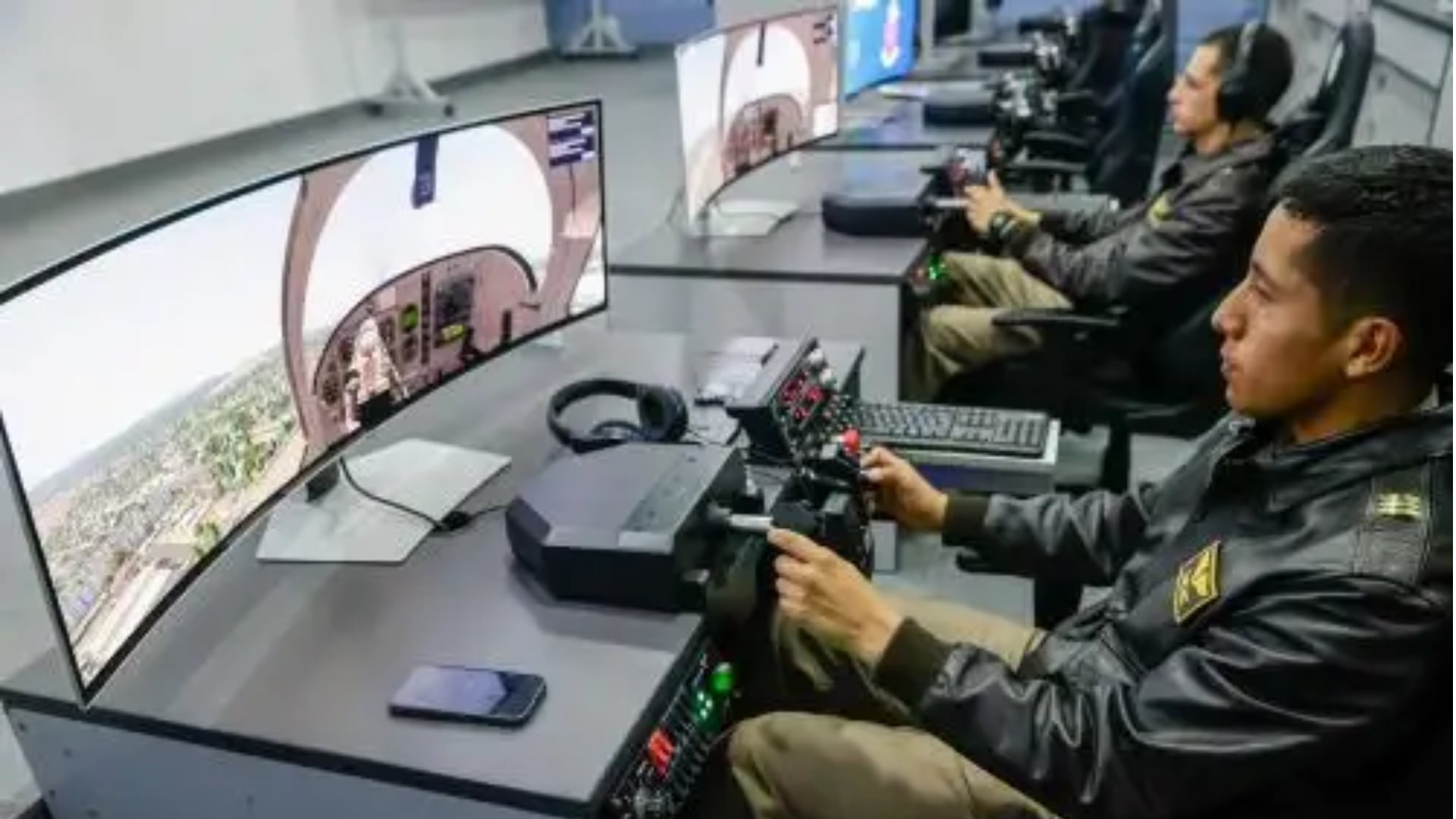FAP abre su convocatoria 2027 para formar nuevos oficiales y suboficiales| Foto: FAP