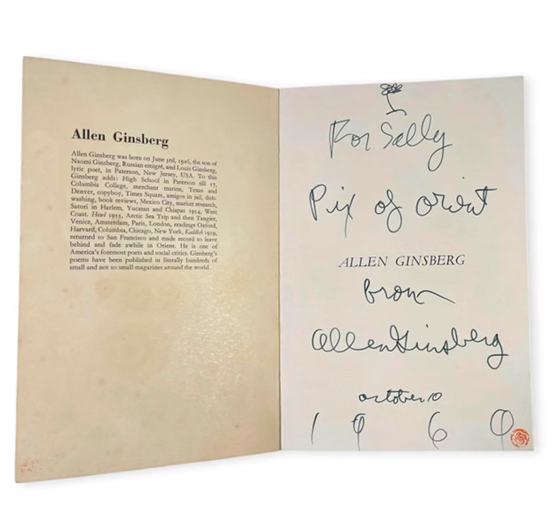 El libro con dedicatoria manuscrita de Allen Ginsberg contenía en su interior la letra de Bob Dylan (Foto: Omega Auctions)