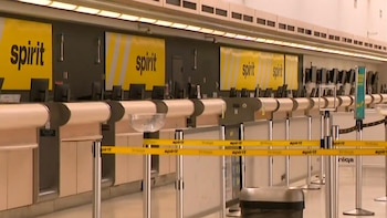 El cierre de Spirit Airlines provoca un colapso operativo y zonas vacías en el aeropuerto de Fort Lauderdale