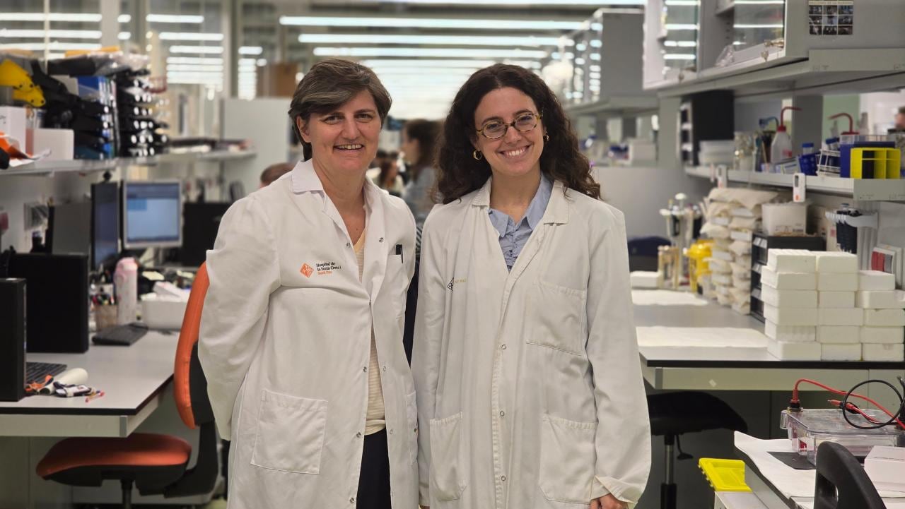La Dra. Olivia Belbin y Alba Cervantes, investigadores principales del estudio (IR Sant Pau)