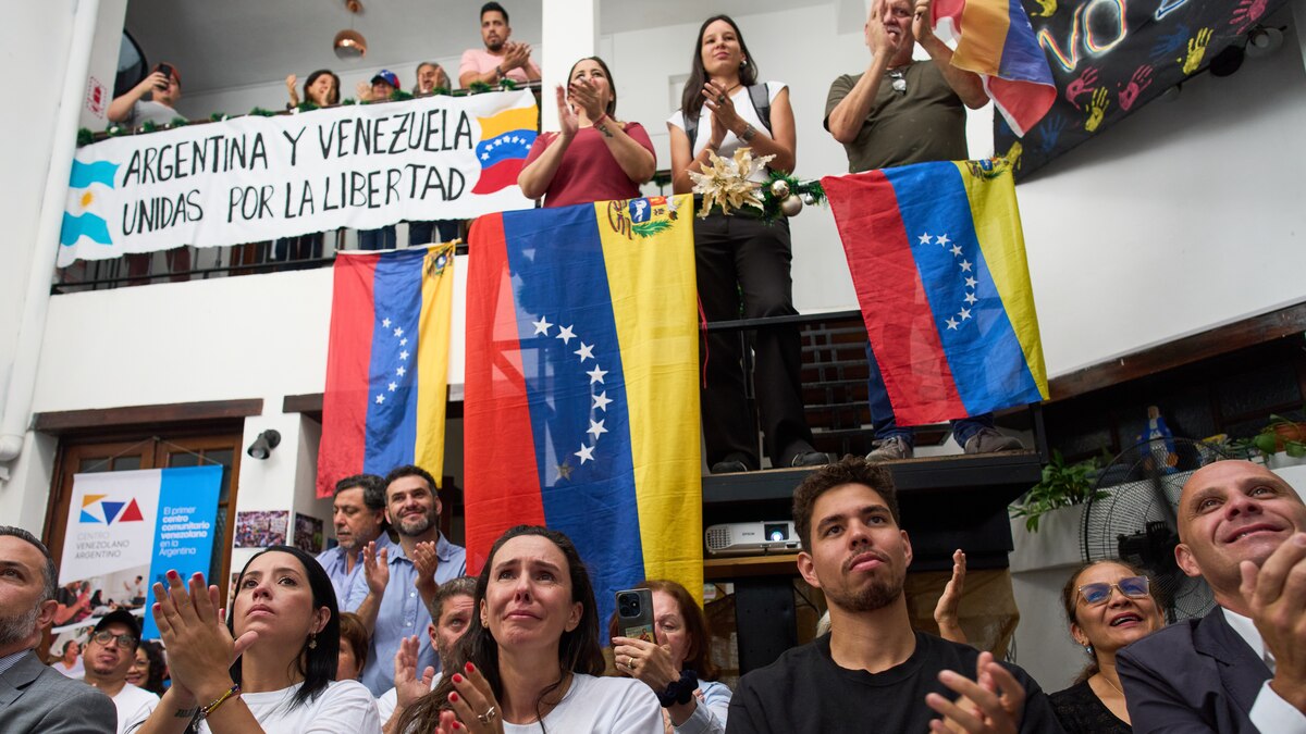 Venezolanos celebran en Buenos Aires tras la captura de Nicolás Maduro