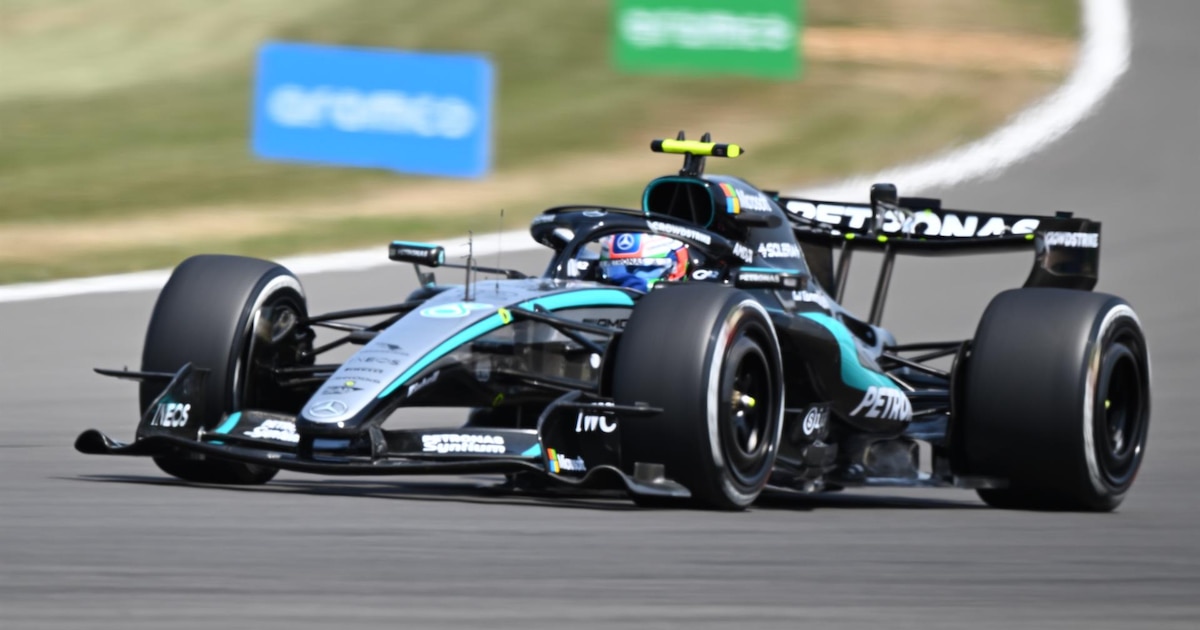 AMP. Kimi Antonelli caza a Lewis Hamilton en la carrera Sprint de ...