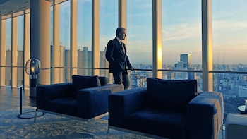 Jorge Brito en su oficina