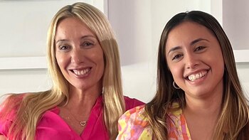 Con Julia, la pareja del