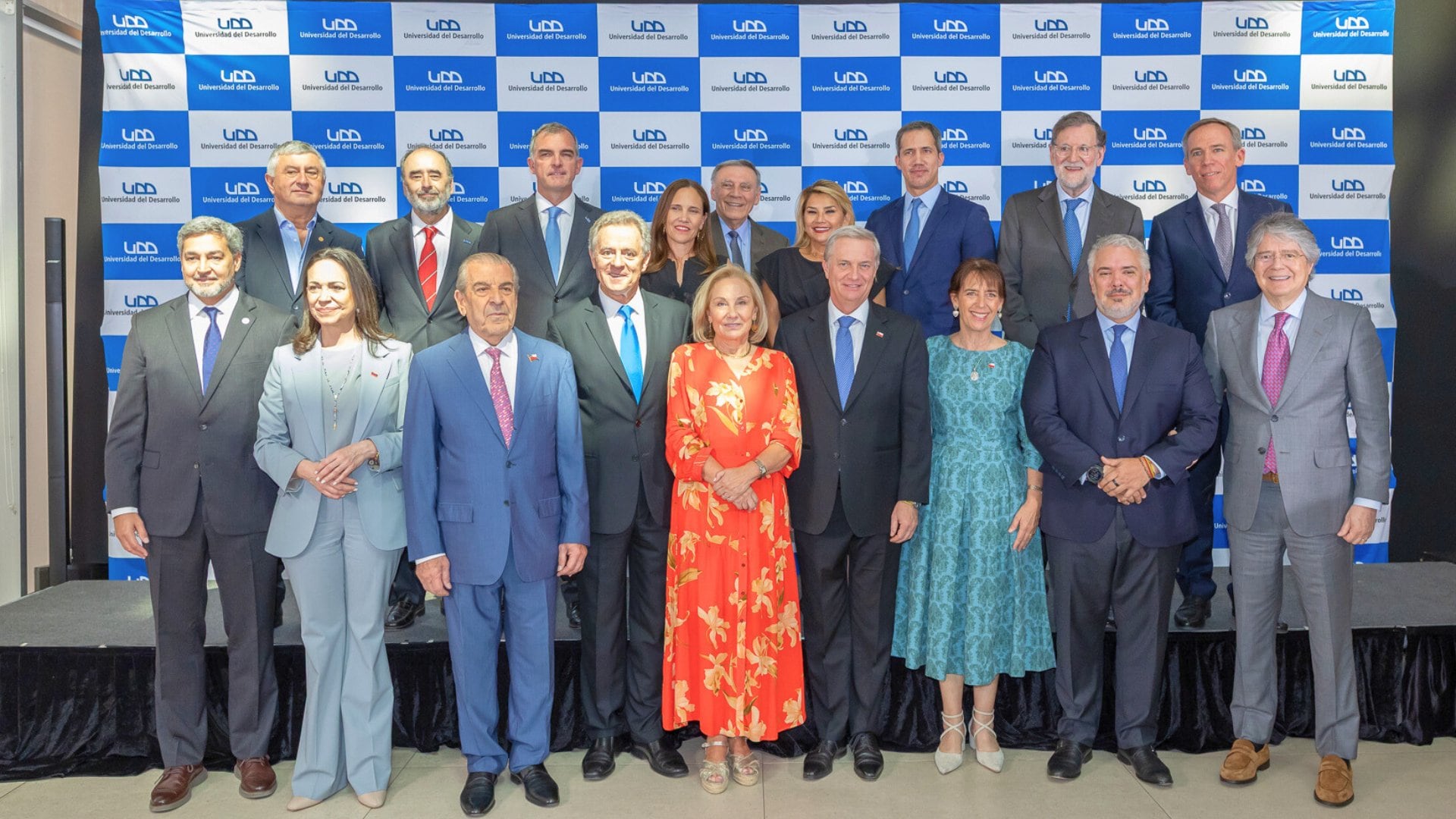 Ex presidentes de América Latina y dirigentes políticos y académicos, participaron del lanzamiento de la Cátedra Sebastián Piñera en la Universidad del Desarrollo (Gentileza UDD)