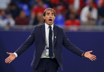 Guillermo Almada ex técnico del