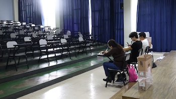 Caos en las Elecciones de Perú: Tres horas de demora en la instalación de mesas por falta de material electoral