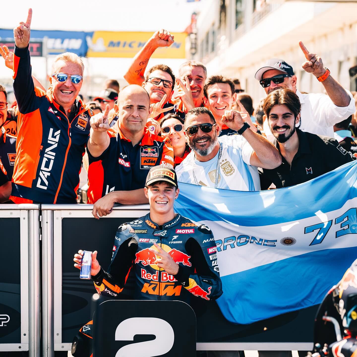 Perrone terminó décimo en la temporada del Moto3 y se subió en dos oportunidades al podio (@valentinperrone73)