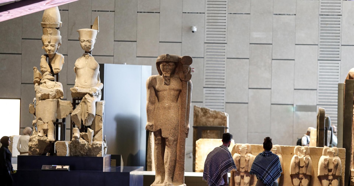 Robaron en Egipto un brazalete de oro de 3.000 años de antigüedad: lo vendieron por USD 4.000 y fue fundido - Infobae