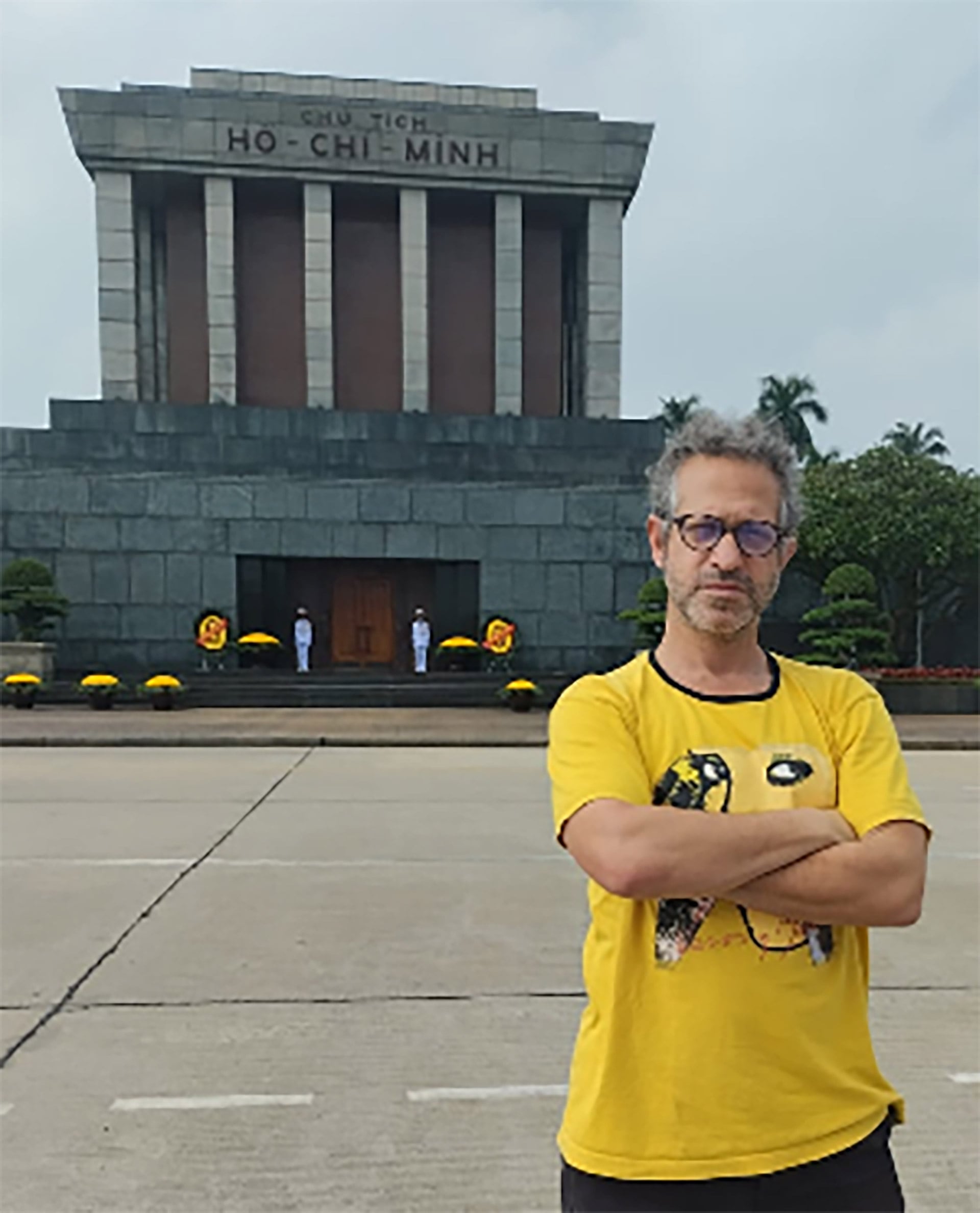 “Siempre necesité del arte para canalizar mis necesidades de expresión. Todo iba bien hasta que tuve una crisis personal. Ahí empecé con la necesidad de la escritura”, cuenta