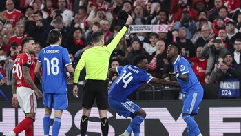 Vinícius, Tchouaméni y Carreras, apercibidos