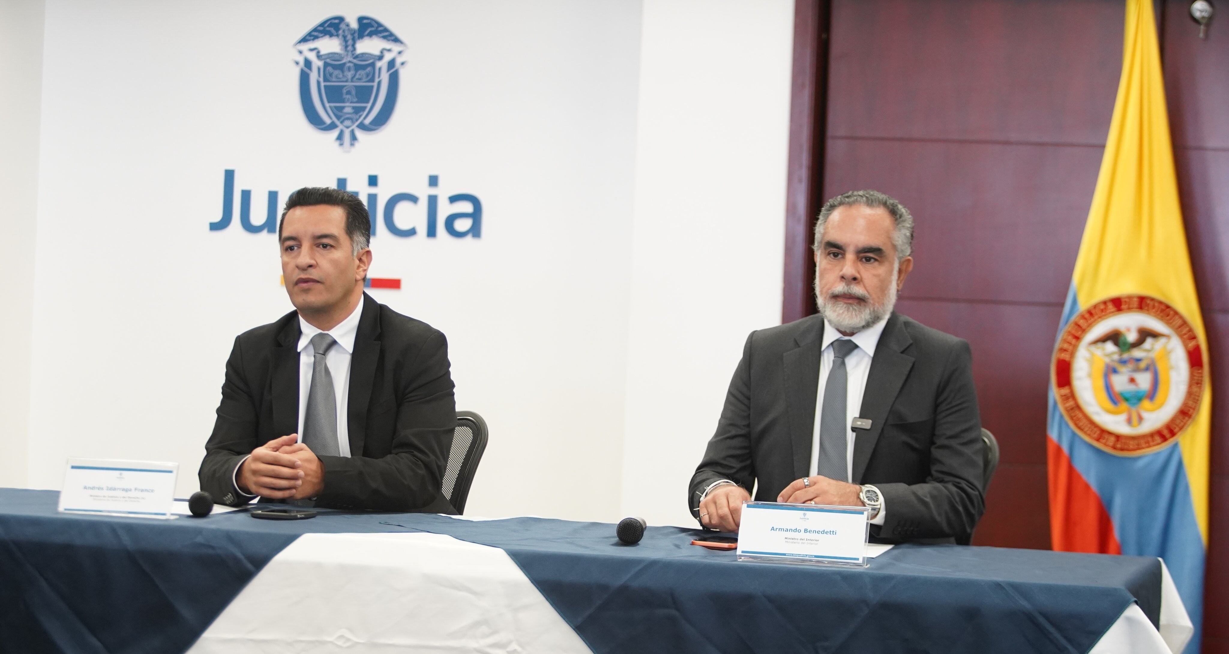 El ministro Armando Benedetti anuncia un proyecto de ley para penalizar la elaboración, porte y distribución de fentanilo en Colombia - crédito @MinjusticiaCo/X