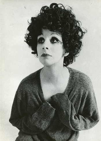 Nacha en el Instituto Di Tella, en 1969 (Fotografía Oscar Bony, Gentileza Museo Moderno)