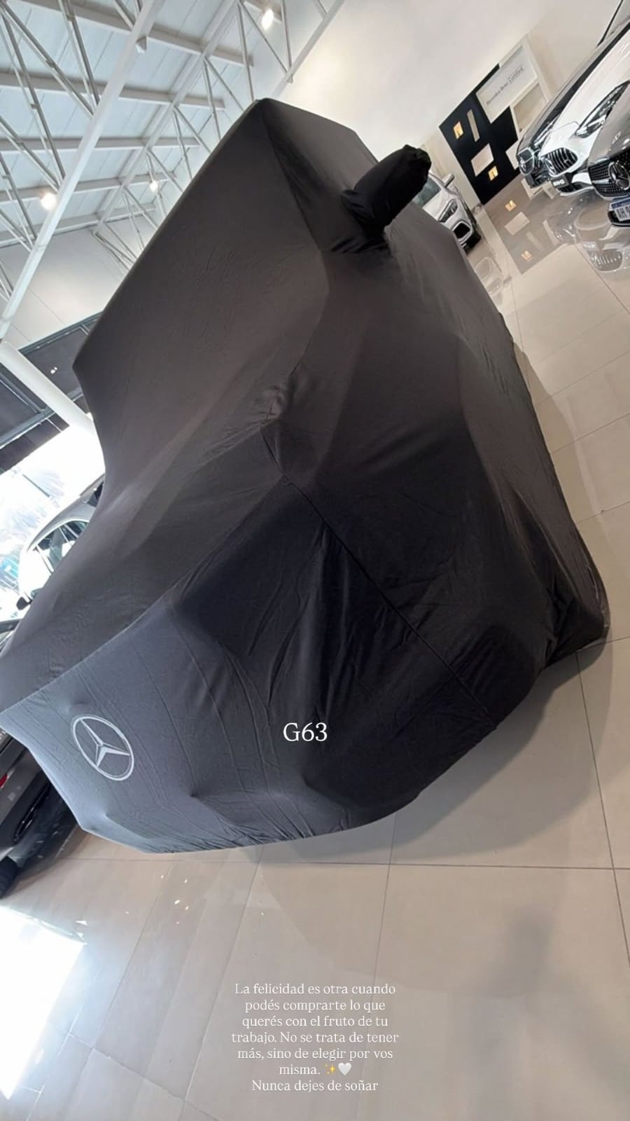 La empresaria Wanda Nara compartió la adquisición de su nueva camioneta, valuada en casi USD 400.000, acompañada de un mensaje aspiracional sobre el valor del esfuerzo propio