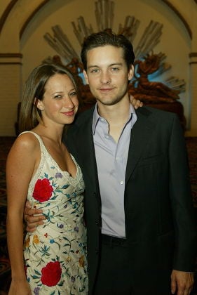Tobey Maguire y Jennifer Meyer optaron por dividir el proveso para facilitar otros trámites. Shutterstock