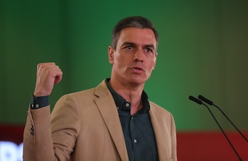 17-07-2021 El secretario general del PSOE y presidente del Gobierno, Pedro Sánchez , durante su intervención en un acto de partido en el Hotel Barceló Renacimiento, a 17 de julio de 2021 en Sevilla (Andalucía, España).
POLITICA
María José López - Europa Press