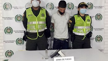 Trató de robarse una cadena