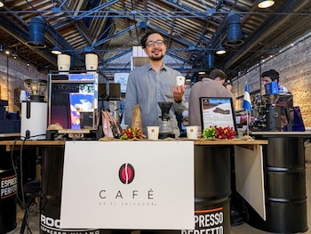 El festival de Estambul exhibe el café y cacao salvadoreños mediante competencias y métodos de preparación (Foto cortesía Cancillería de El Salvador)