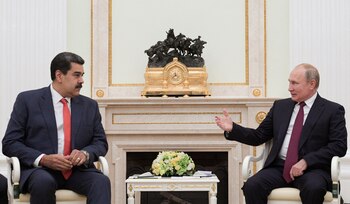 Nicolás Maduro junto a Vladimir