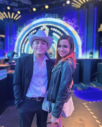 Leo Nava y Thania Pasión