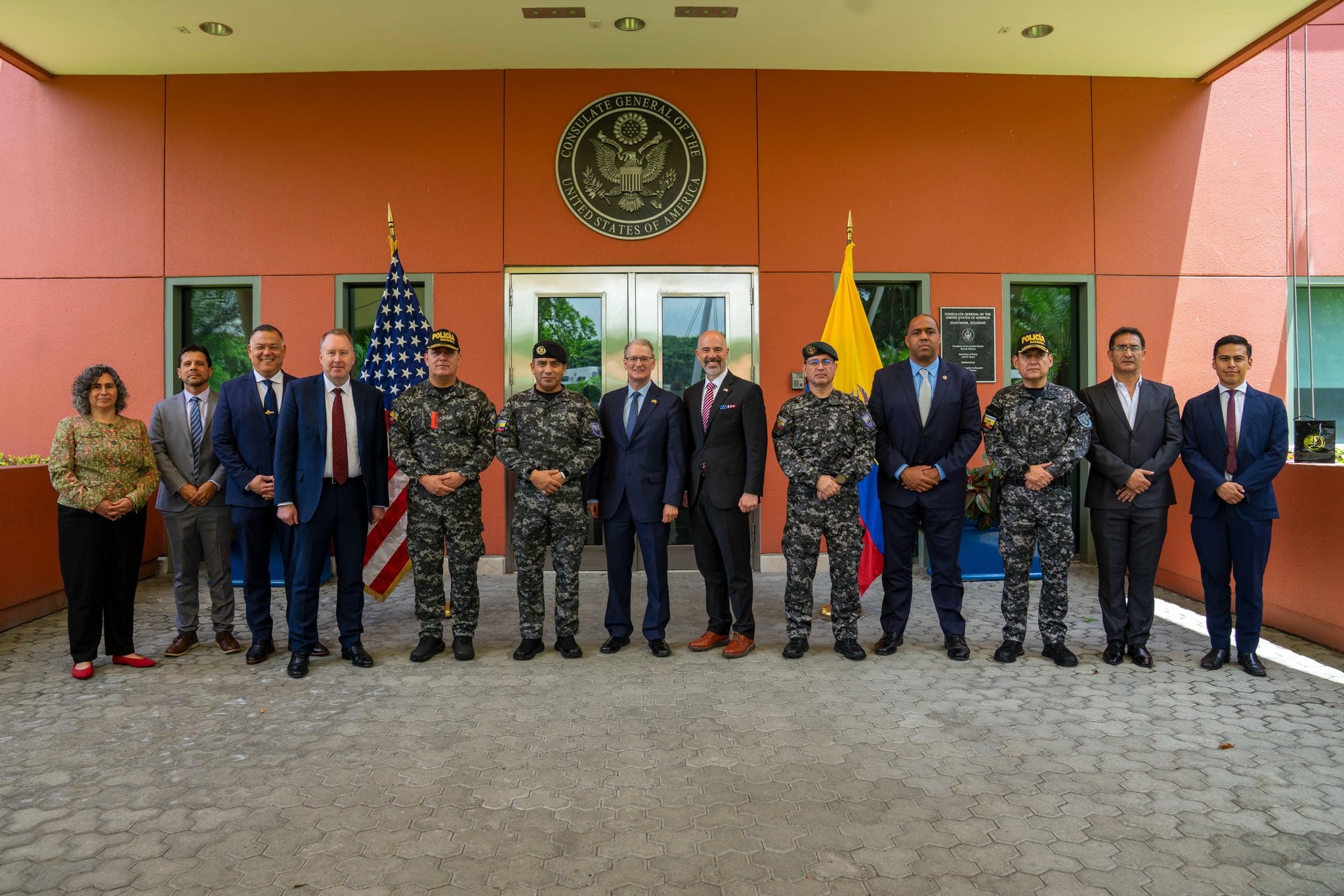 EEUU y Ecuador buscan fortalecer la lucha contra el narcotráfico