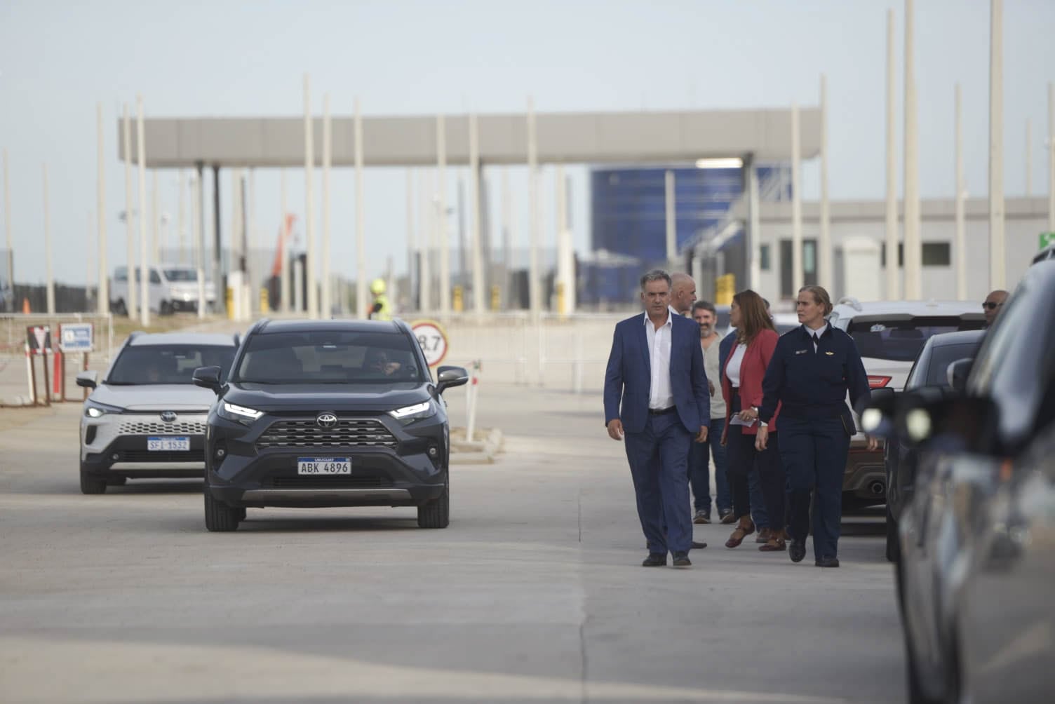 el presidente Yamandú Orsi visitó las obras del centro de datos de Google en Uruguay, ubicado en el Parque de las Ciencias de ruta n.° 101, en Canelones (Presidencia)