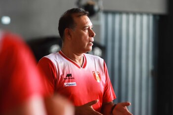 Martín Escudero lidera a la