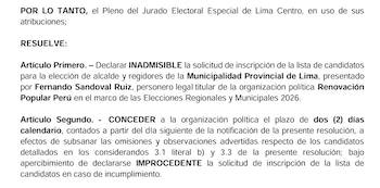 Documento oficial con texto impreso que detalla una resolución del Jurado Electoral Especial de Lima Centro sobre una lista de candidatos