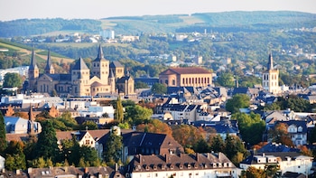 La ciudad conocida como la “segunda Roma” que es la más antigua de Alemania y donde nació Karl Marx: un increíble anfiteatro y una iglesia medieval