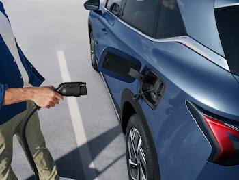 El sistema híbrido enchufable permite