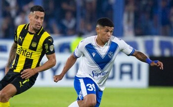 Vélez le ganó 2-1 a