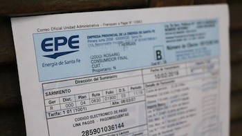 Rosario: un padre deberá pagar la cuota alimentaria a través de la boleta de luz tras tres años de incumplimientos