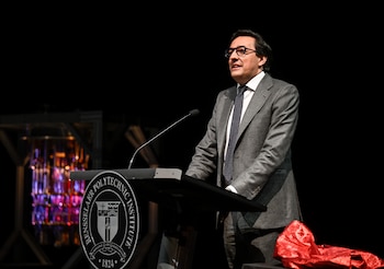 El subsecretario de Ciencia de la cartera y director del proyecto, Darío Gil, afirmó: “Esta alianza reúne a dos de las mayores potencias científicas del mundo para acelerar los descubrimientos y lograr avances que darán forma al futuro” (Associated Press)
