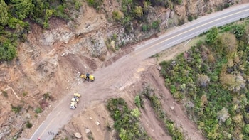 Tras el derrumbe, habilitaron la Ruta 40 en el tramo de Siete Lagos: cómo funcionará el esquema de tránsito