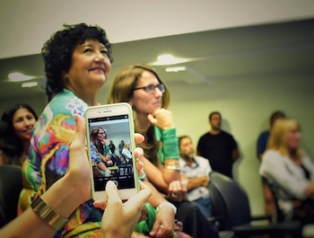 Junto a la prestigiosa socióloga