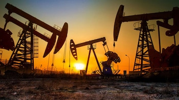 La maquinaria geopolítica del petróleo: tensiones internacionales y su impacto en la economía global