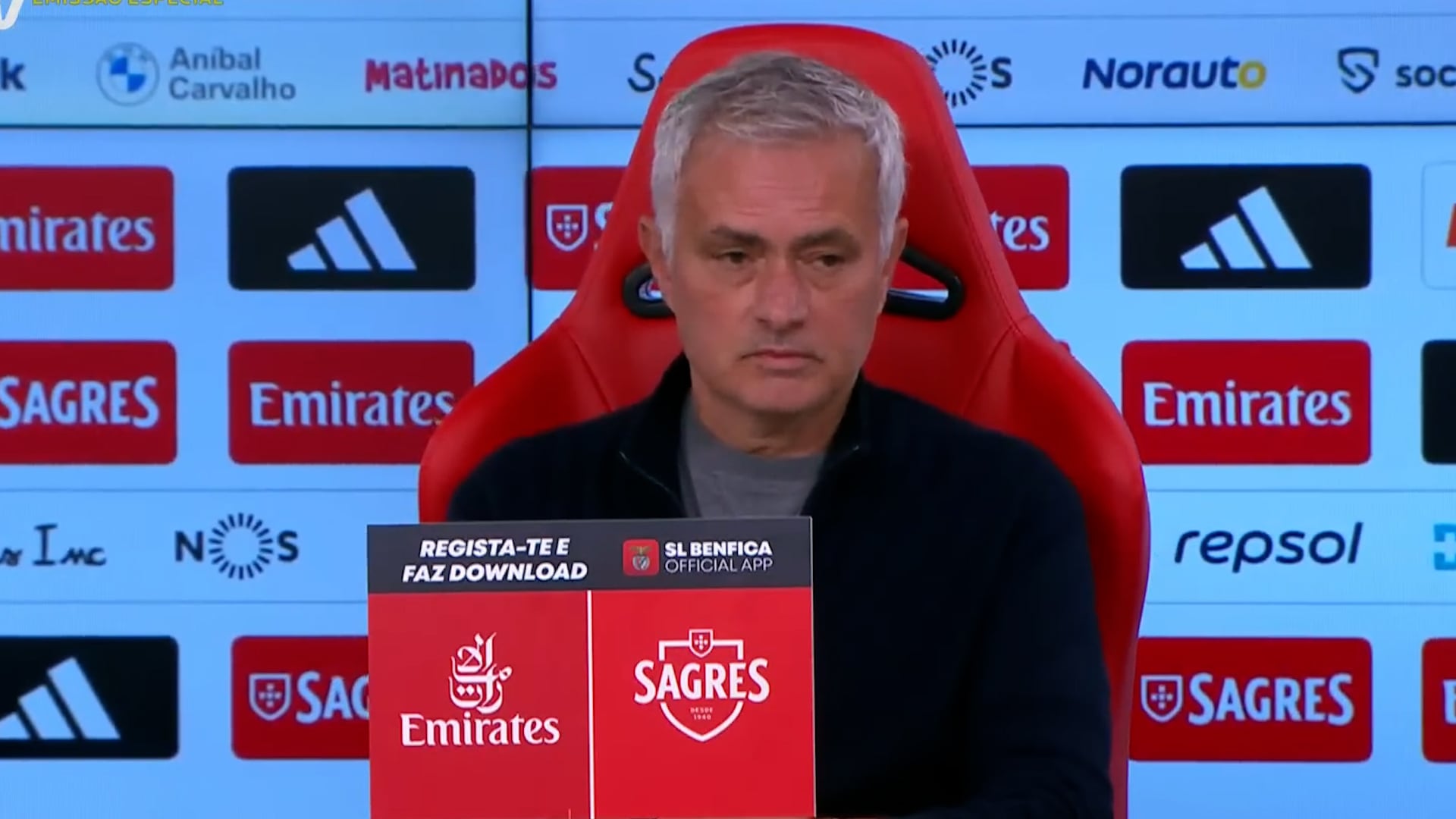 El tenso cruce entre Mourinho y un periodista luego del triunfo del Benfica en la liga de Portugal