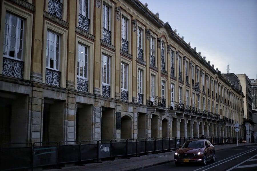 Entre los planes del expresidente Gustavo Petro, según advirtió el representante Daniel Briceño, estaría regresar al Palacio Liévano, sede del poder distrital - crédito Álvaro Tavera/Colprensa
